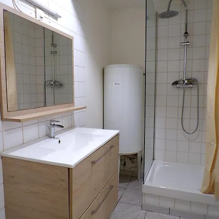 Cosy Dans Le Vieux Langon - 1 A 3 Pers *
